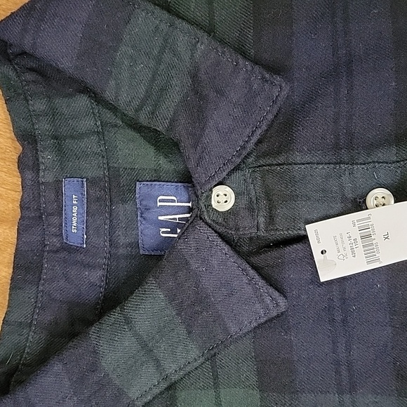 Men's GAP Standard Fit Long Sleeve Shirt, Blue/Green Plaid, Extra Large, NWT - Picture 2 of 7